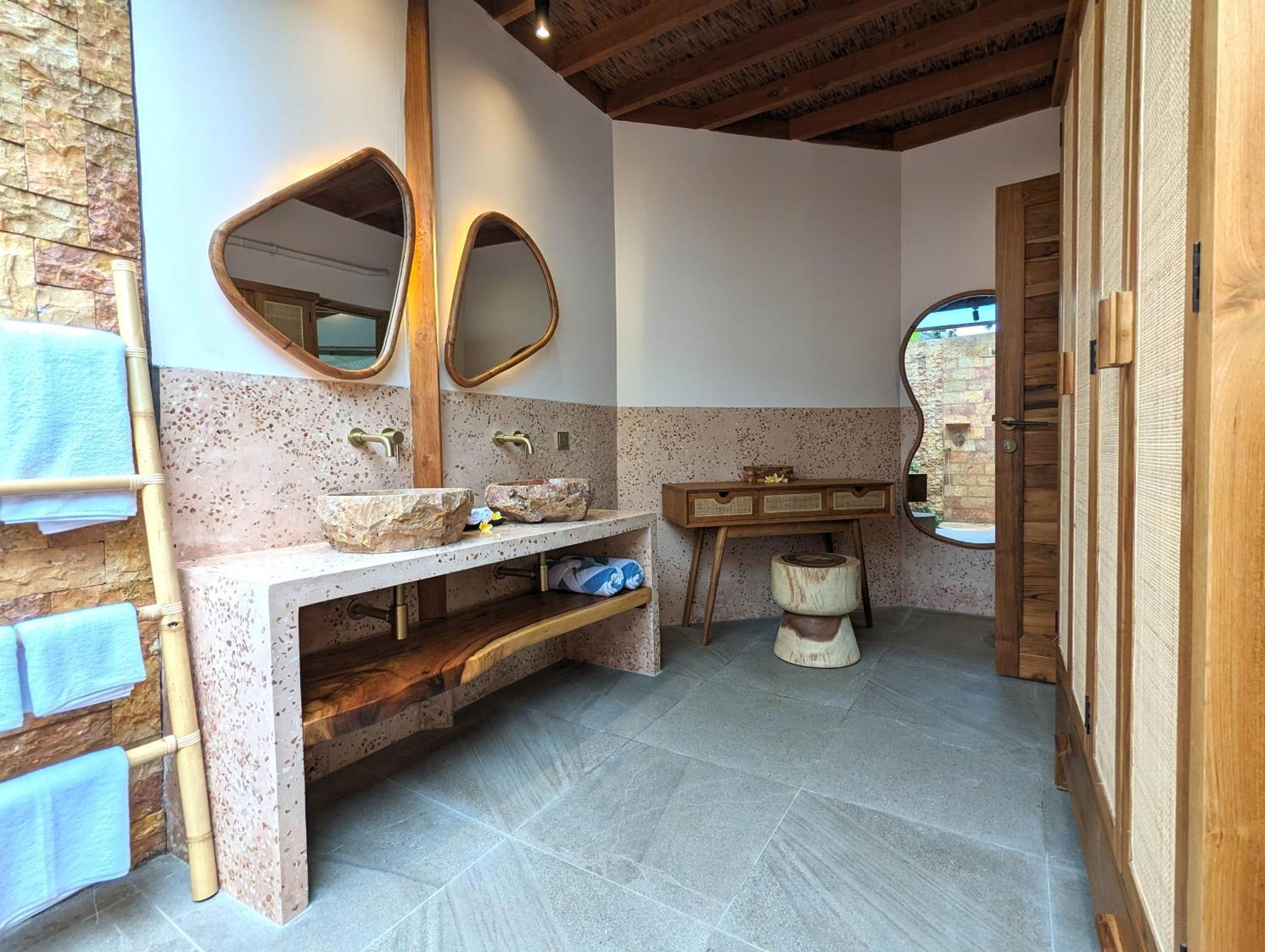 Puri Dajuma Terrace Eco Lodge & Spa Selemadeg  ภายนอก รูปภาพ