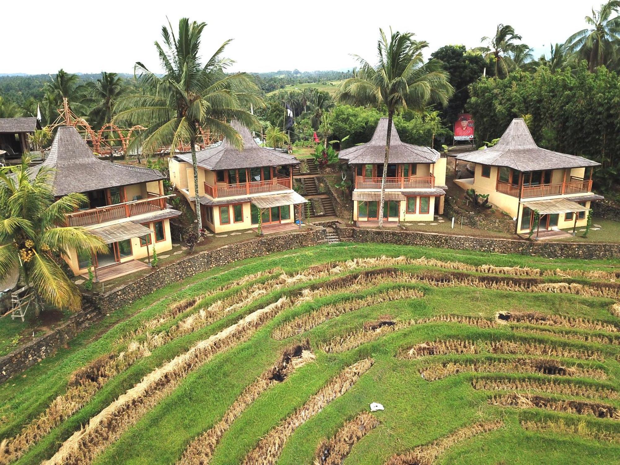 Puri Dajuma Terrace Eco Lodge & Spa Selemadeg  ภายนอก รูปภาพ